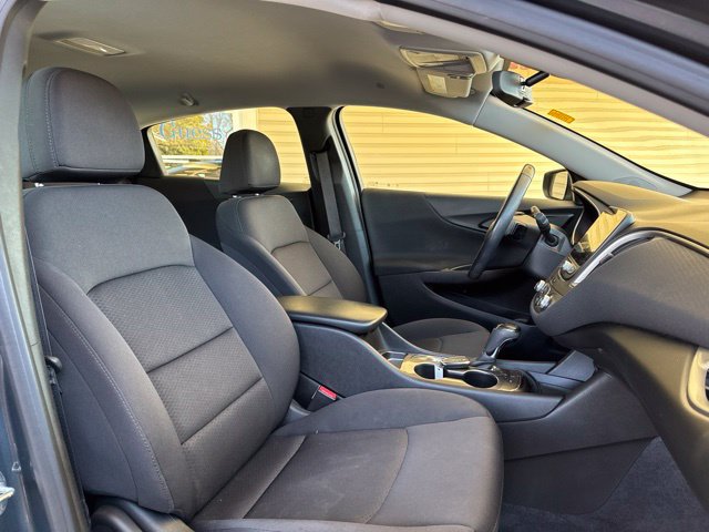 Used 2019 Chevrolet Malibu RS FWD image 22
