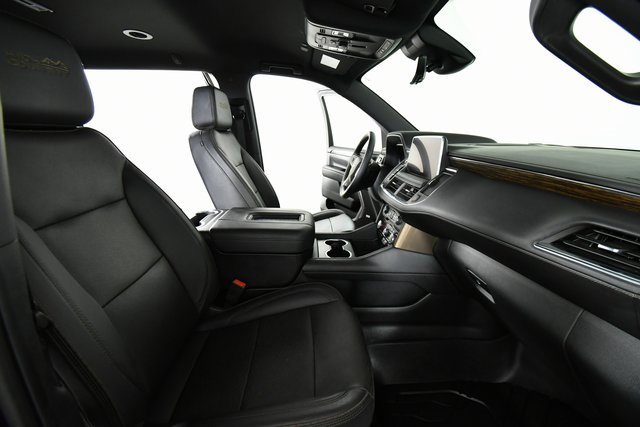 Used 2024 Chevrolet Suburban High Country image 23