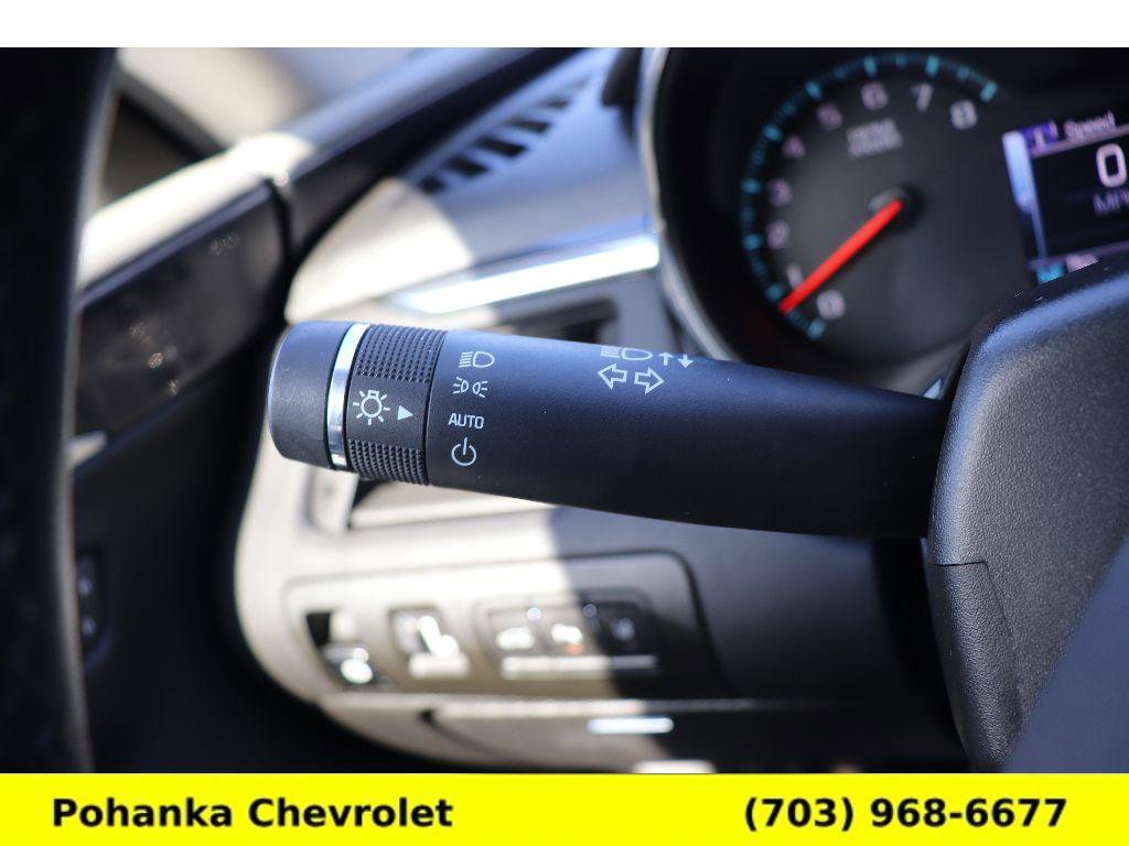 Used 2017 Chevrolet Impala LT w/ Leather Package image 10