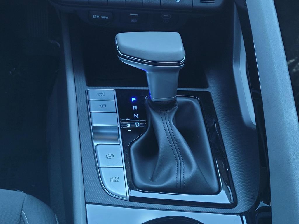 Used 2024 Hyundai Elantra SEL w/ Convenience Package image 19