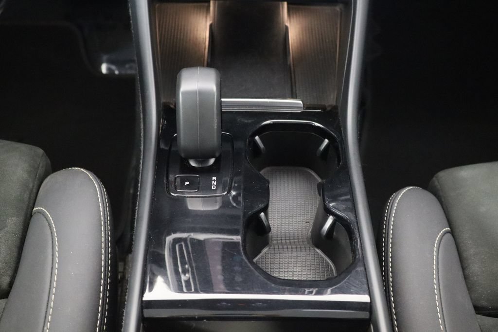 Used 2023 Volvo C40 P8 Recharge Plus AWD/4WD image 27