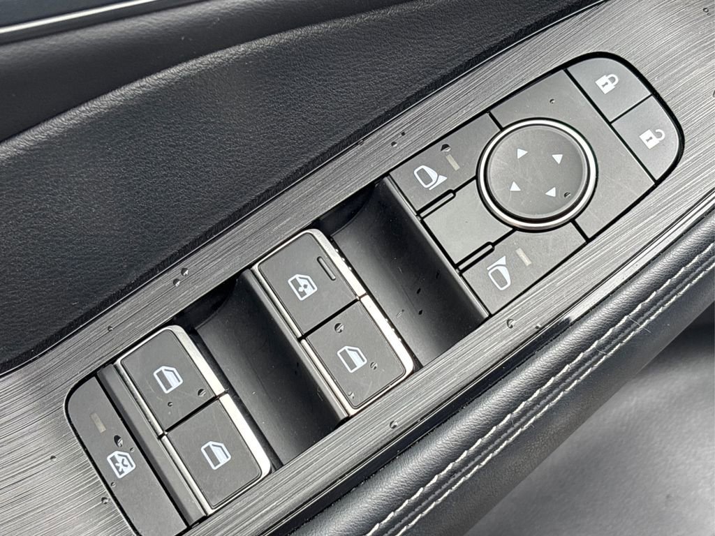 Used 2023 Nissan Rogue SL w/ SL Premium Package image 33