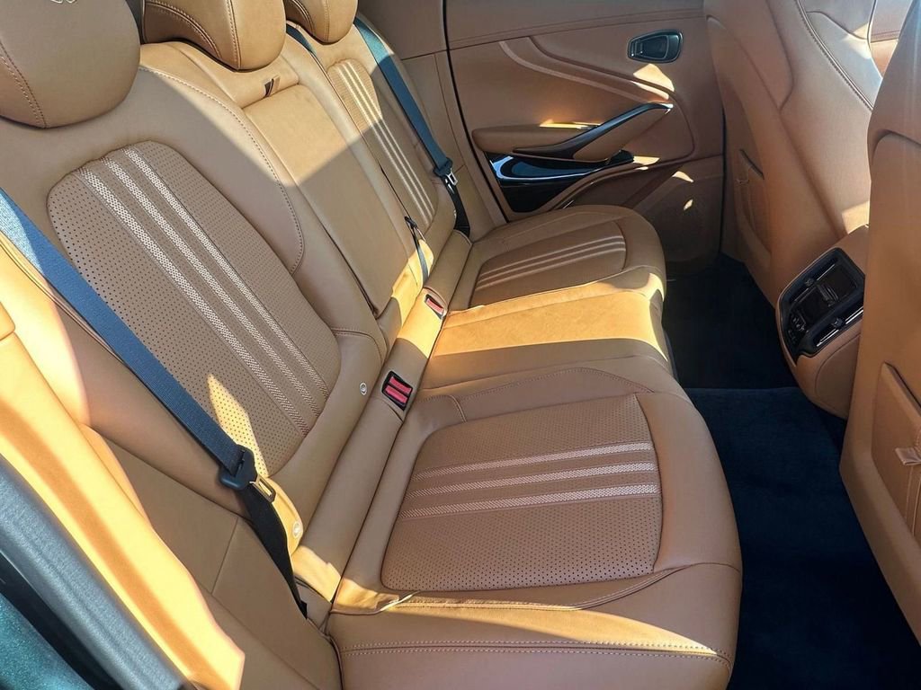 New 2026 Aston Martin DBX 707 image 23