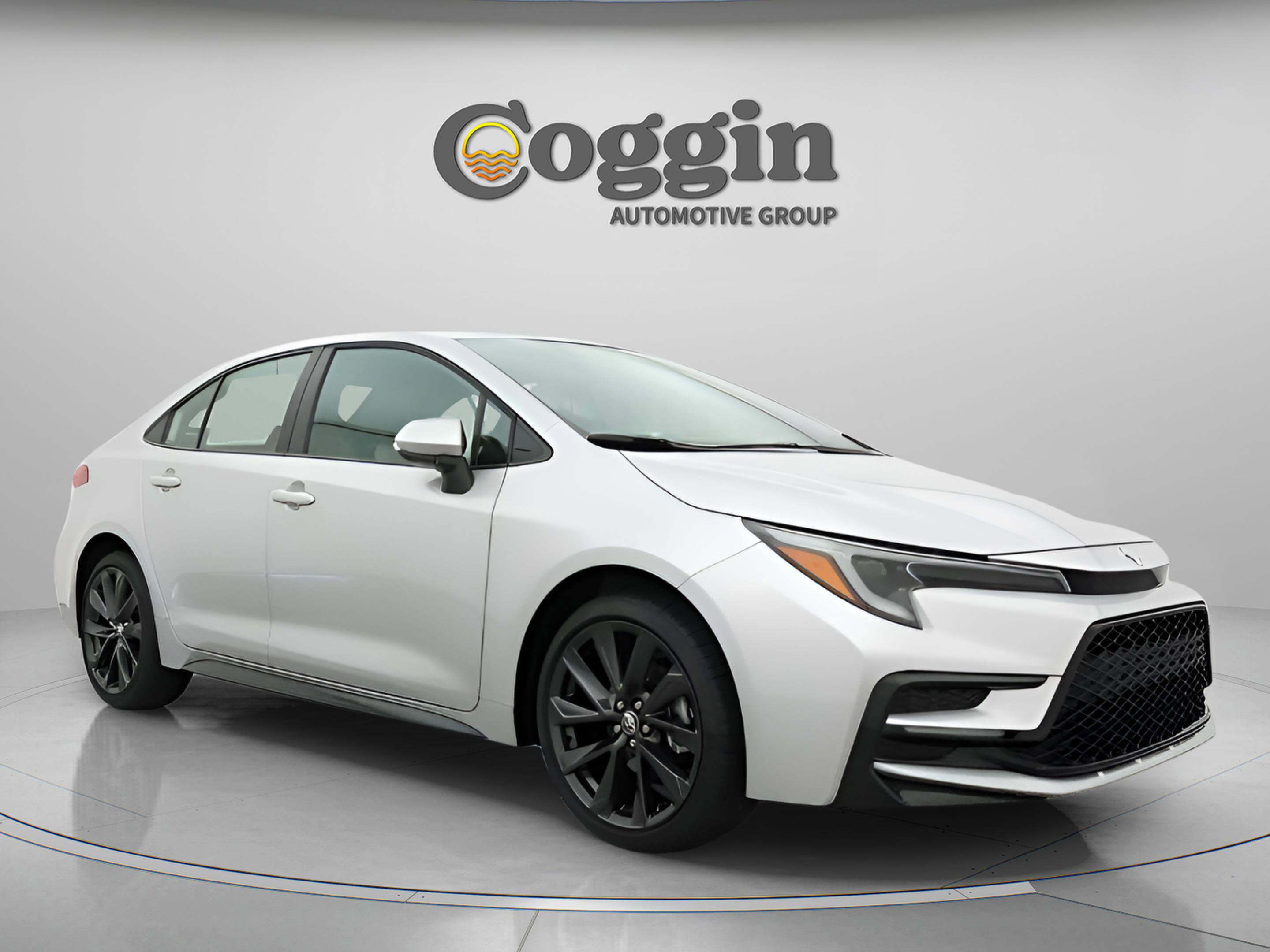 Used 2025 Toyota Corolla SE FWD image 25