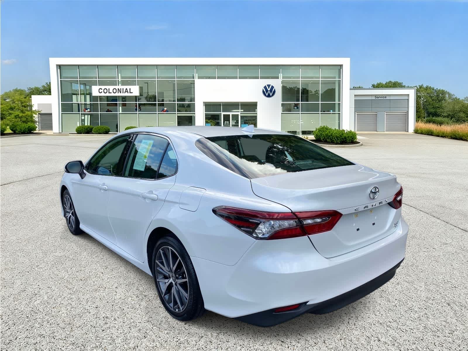 Used 2024 Toyota Camry XLE w/ Cold Weather Package AWD/4WD image 3