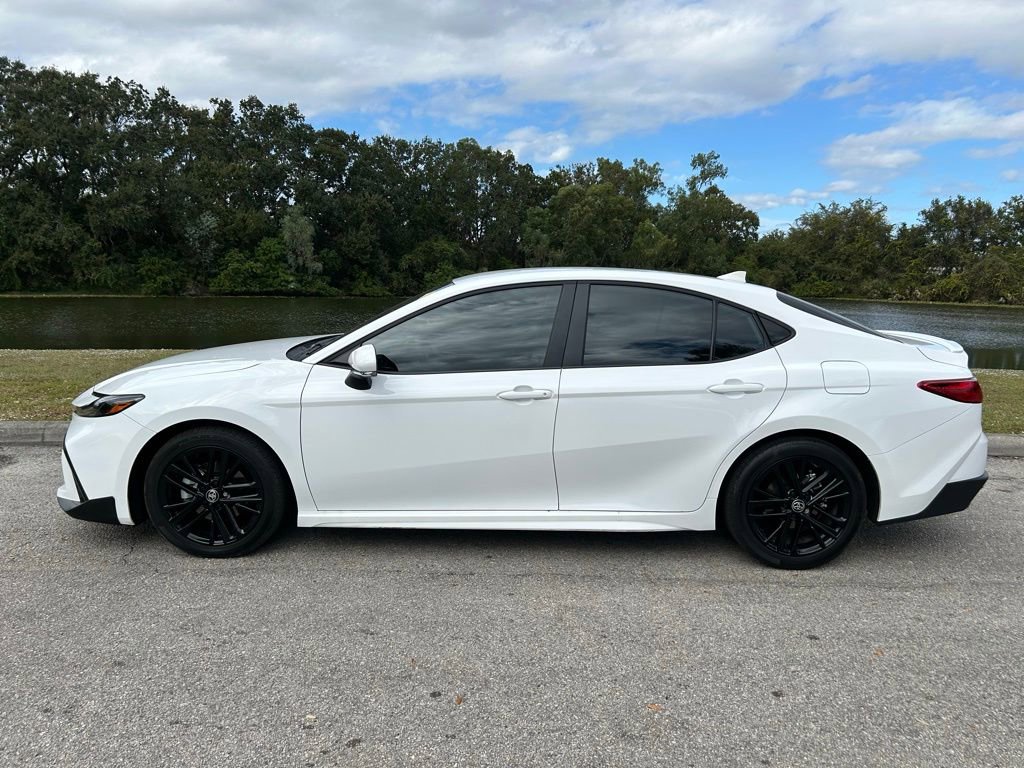 Certified 2025 Toyota Camry SE image 2