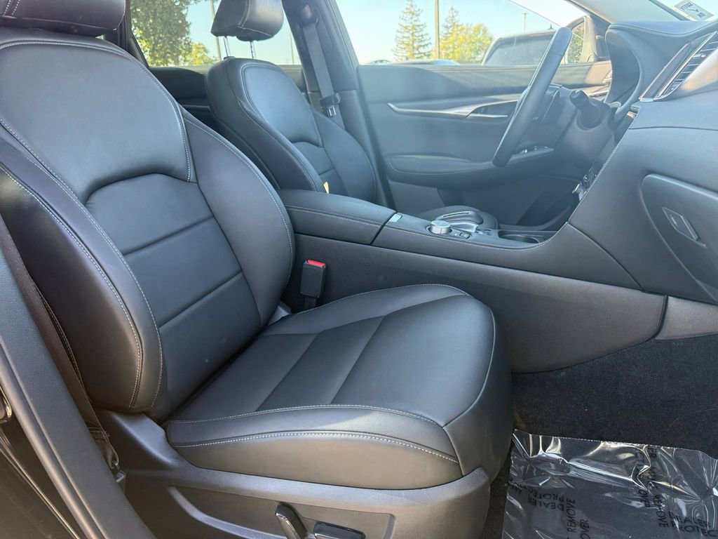 Used 2025 INFINITI QX50 Pure image 28