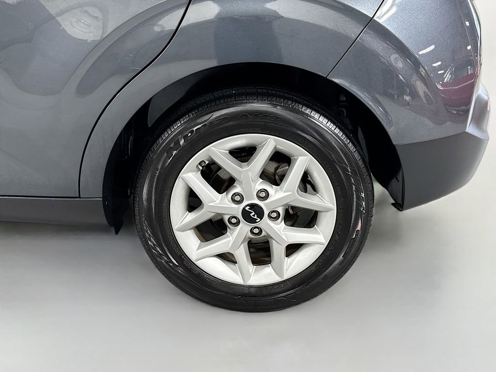 Used 2022 Kia Soul LX w/ Technology Package image 12