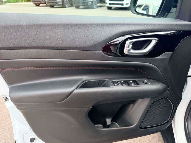 Certified 2025 Jeep Compass Trailhawk AWD/4WD image 17
