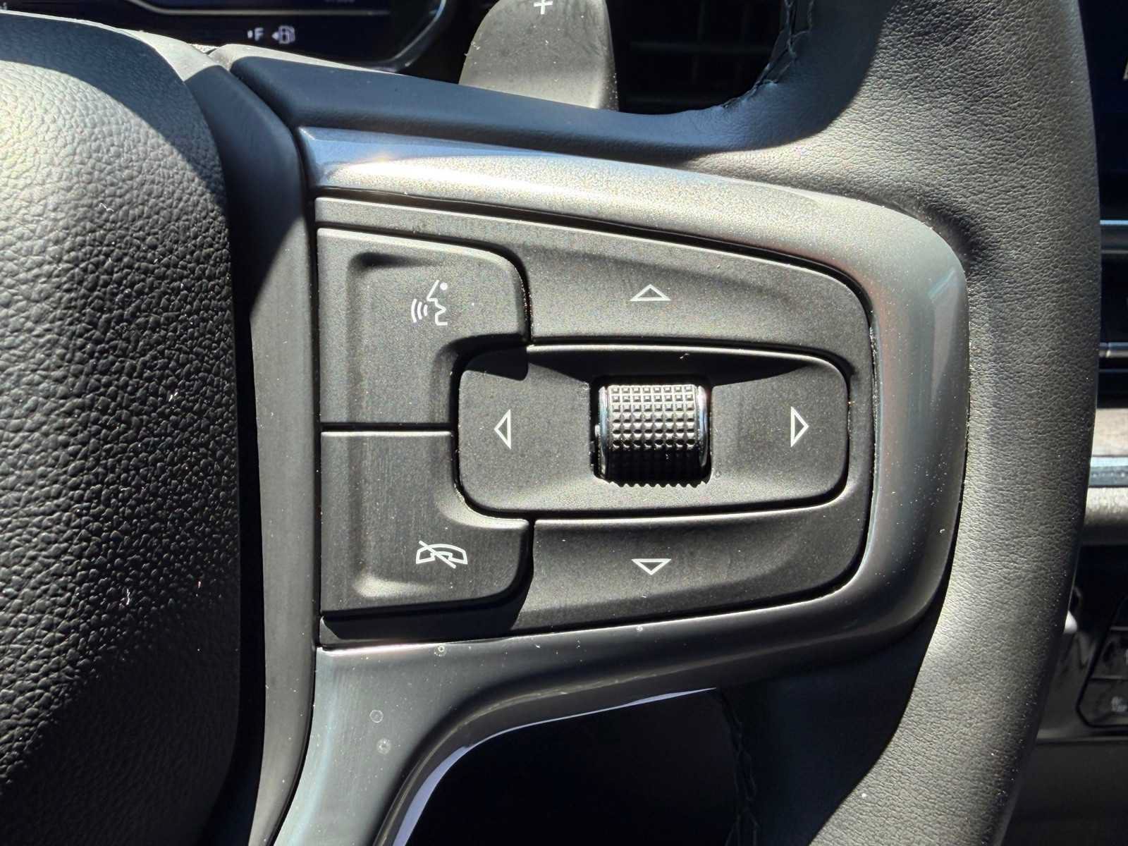 Used 2024 Chevrolet Silverado 1500 LTZ w/ LTZ Premium Package AWD/4WD image 18