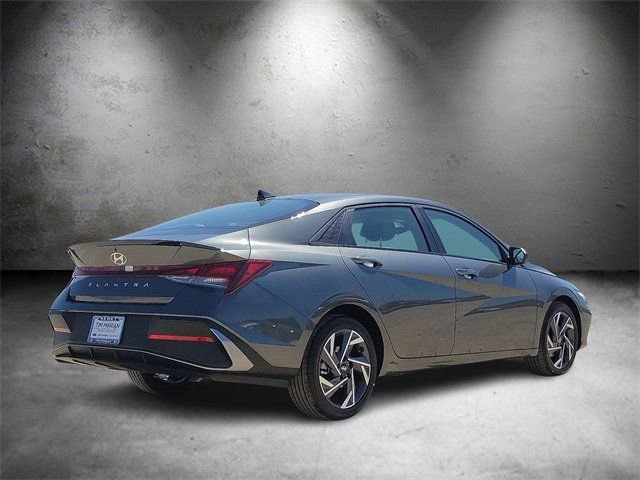 New 2025 Hyundai Elantra Sport image 3