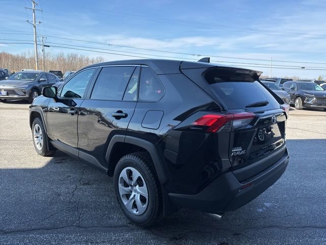 Used 2023 Toyota RAV4 LE image 5