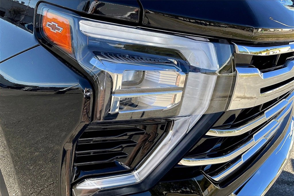 Used 2024 Chevrolet Silverado 2500 LTZ w/ LTZ Convenience Package image 30