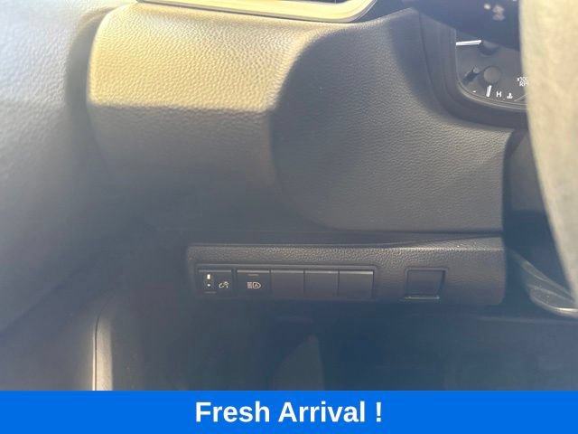 Used 2023 Toyota Corolla LE w/ LE Convenience Package FWD image 9