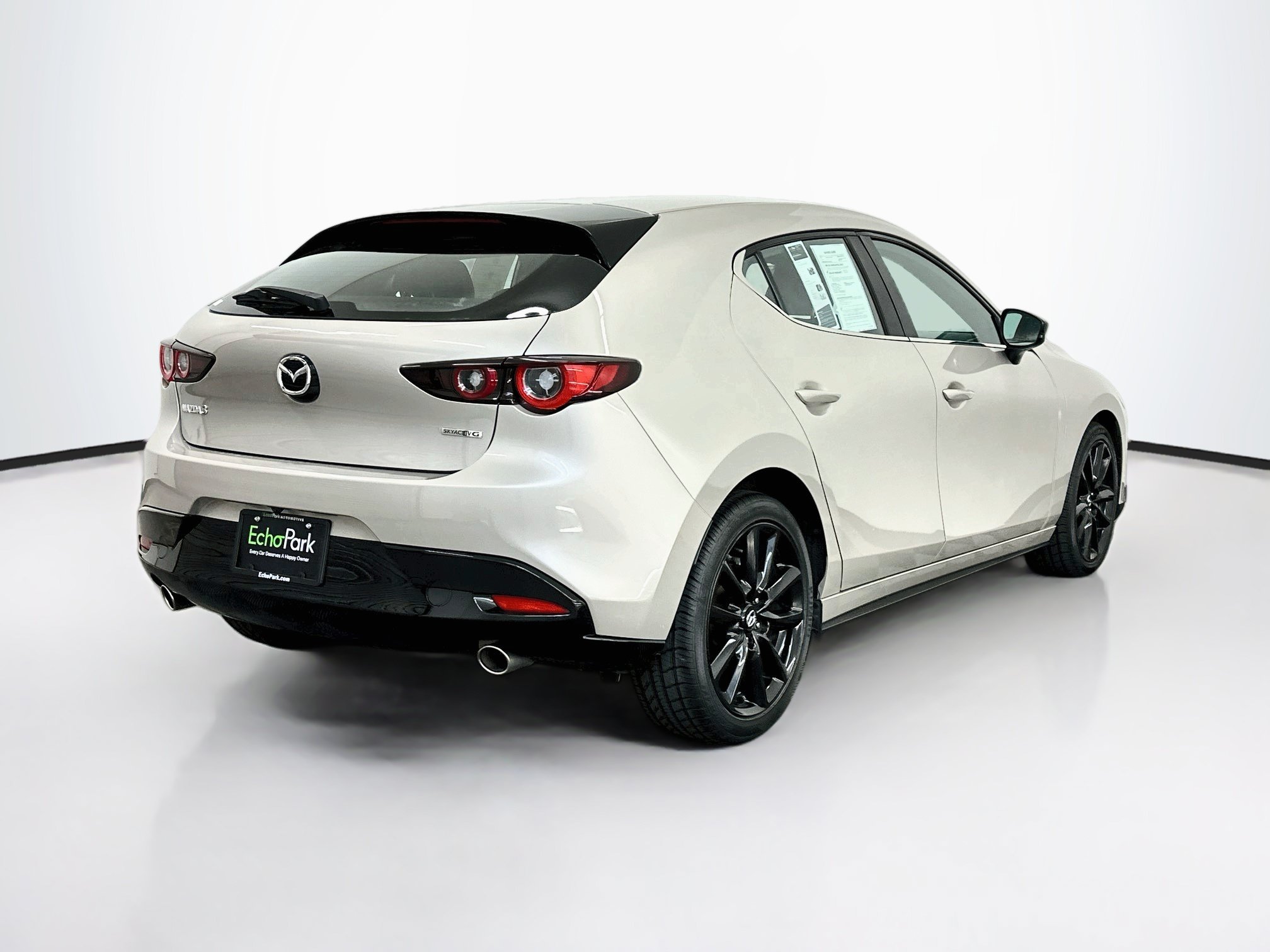 Used 2024 MAZDA MAZDA3 s FWD image 9