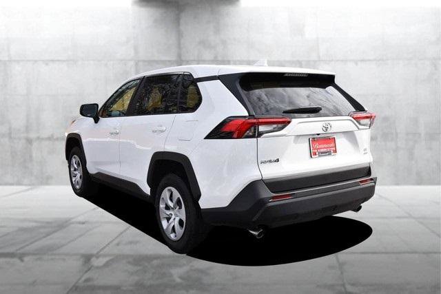 Used 2024 Toyota RAV4 LE image 7