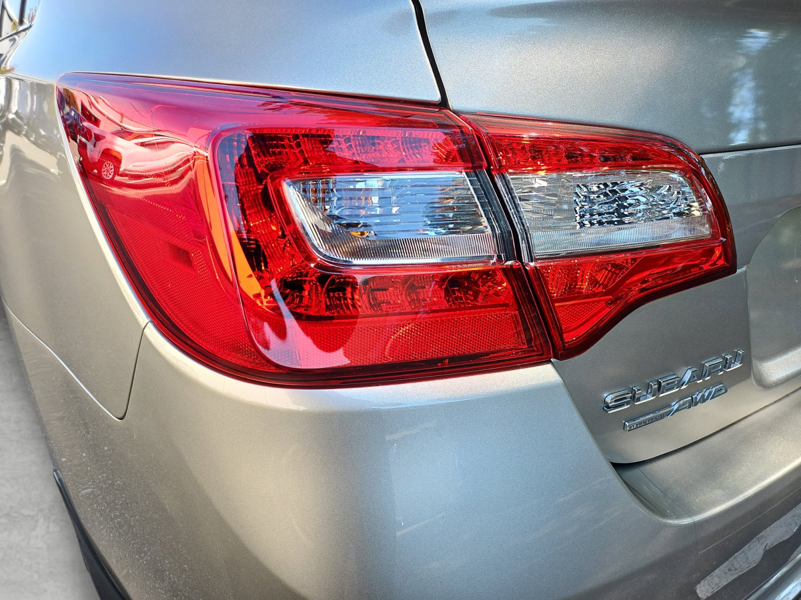 Used 2016 Subaru Legacy 2.5i Limited AWD/4WD image 19