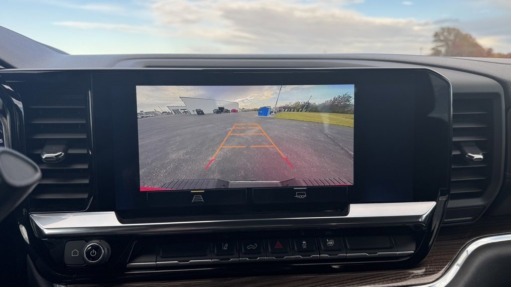 Used 2024 Chevrolet Silverado 2500 LT w/ Convenience Package image 31