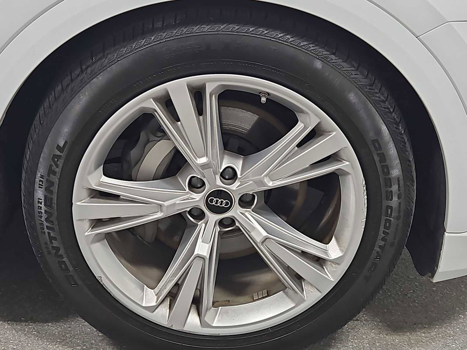 Used 2023 Audi Q8 Prestige image 12