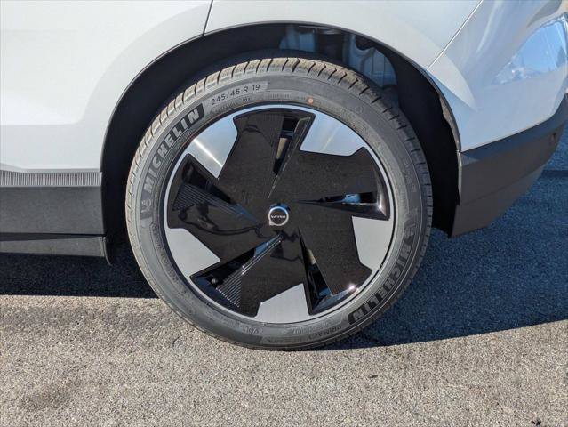 New 2026 Volvo EX30 Plus w/ Protection Package Premier AWD/4WD image 6