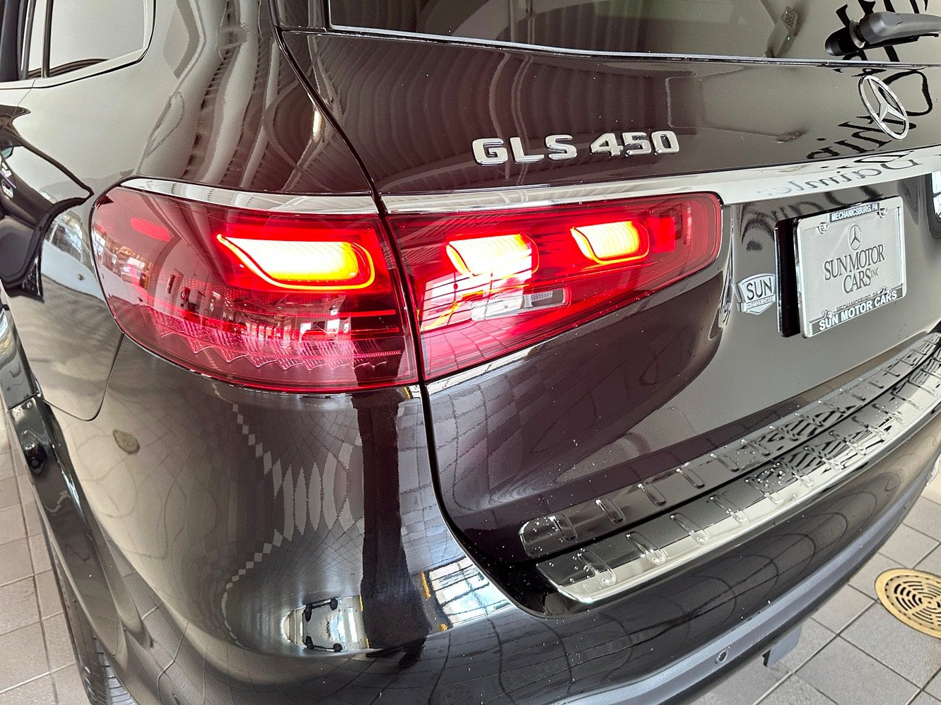 Certified 2025 Mercedes-Benz GLS 450 4MATIC image 43