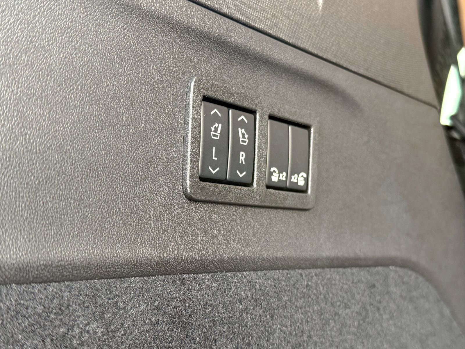 New 2025 Cadillac Escalade IQ Sport 2 AWD/4WD image 36