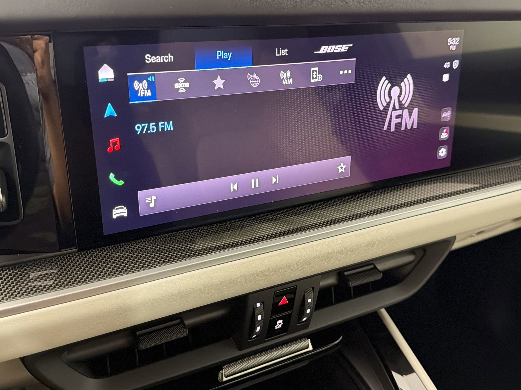 Certified 2024 Porsche Cayenne Turbo AWD/4WD image 23