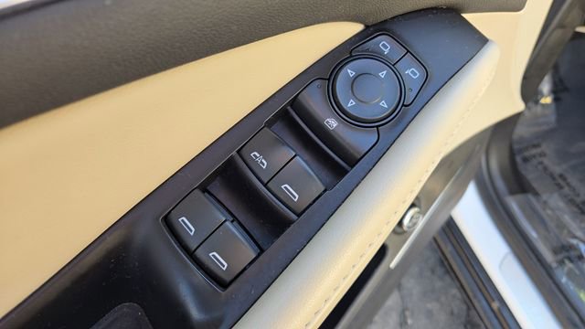 Used 2019 Buick Enclave Essence image 5