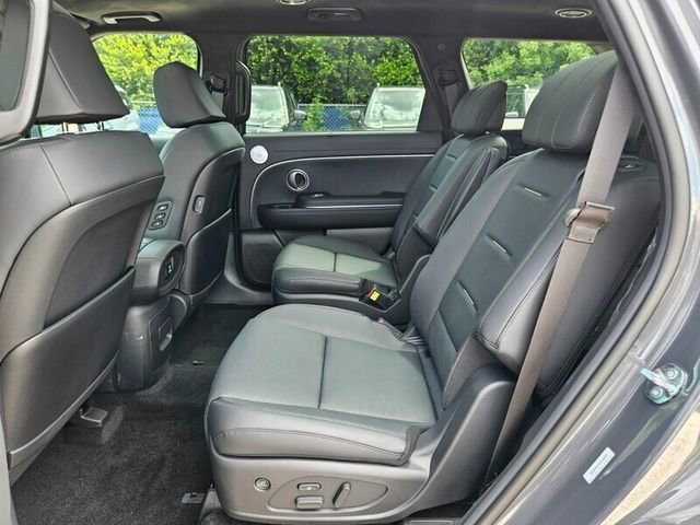 New 2026 Hyundai Palisade Calligraphy FWD image 8