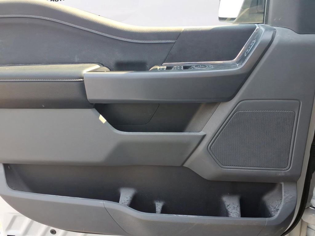 Used 2025 Ford F150 XLT w/ Equipment Group 301A Standard image 18