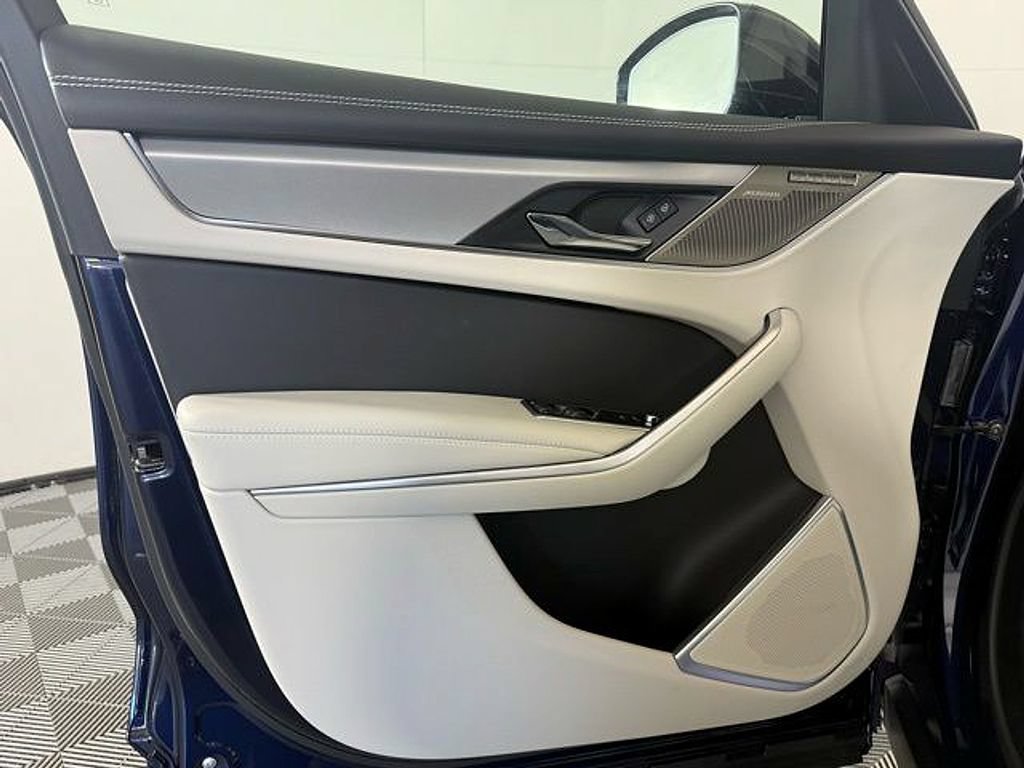 New 2026 Jaguar F-PACE R-Dynamic S AWD/4WD image 27