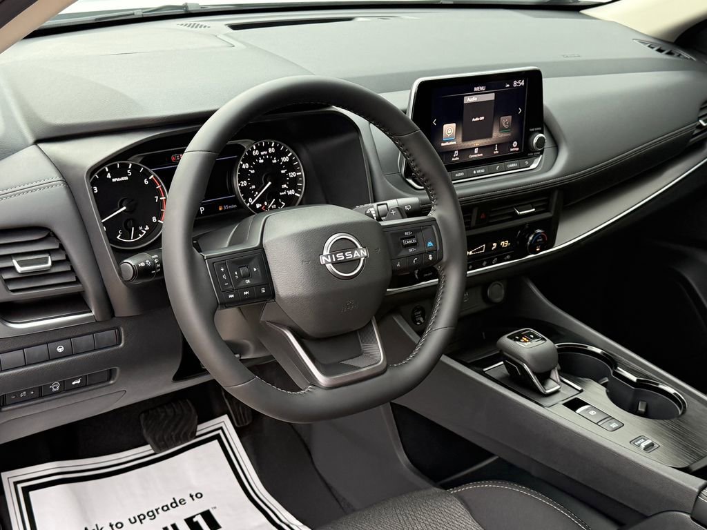 Used 2026 Nissan Rogue SV FWD image 18