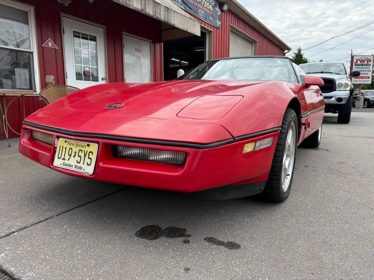 Used 1988 Chevrolet Corvette Convertible RWD image 3