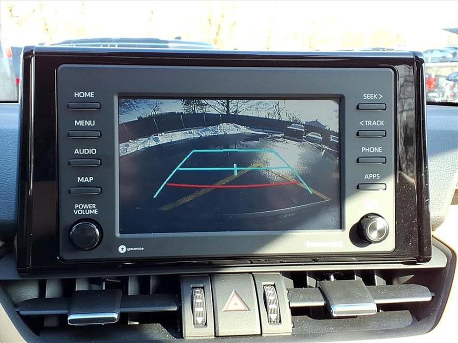 Used 2021 Toyota RAV4 XLE Premium image 28