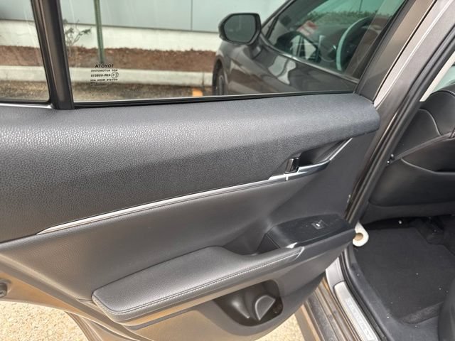 Used 2020 Toyota Camry XSE FWD image 24