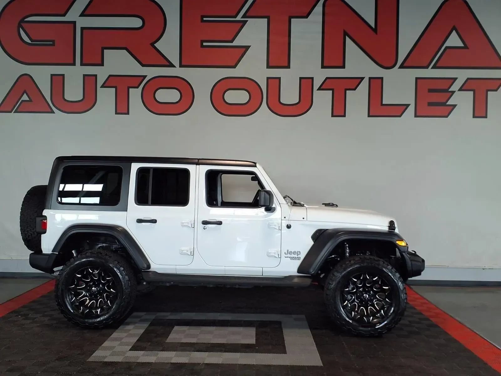 Used 2018 Jeep Wrangler Unlimited Sport S