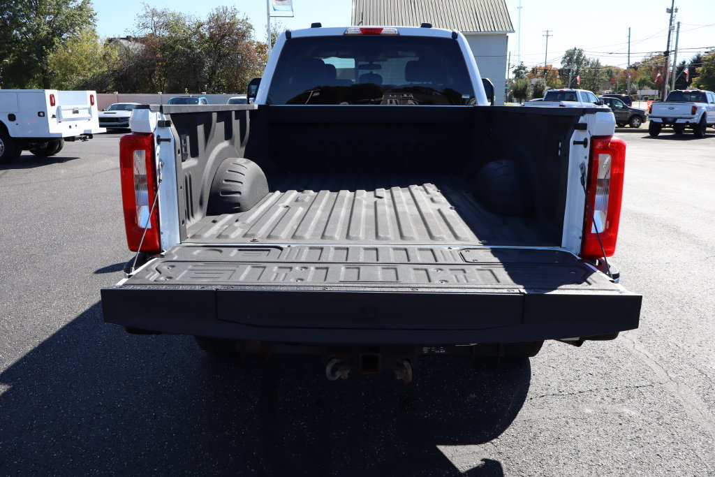 Used 2022 Ford F350 XL w/ STX Appearance Package AWD/4WD image 18