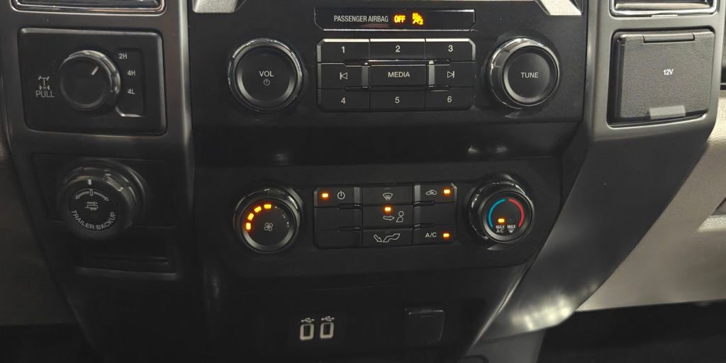 Used 2020 Ford F150 XLT w/ Trailer Tow Package image 8