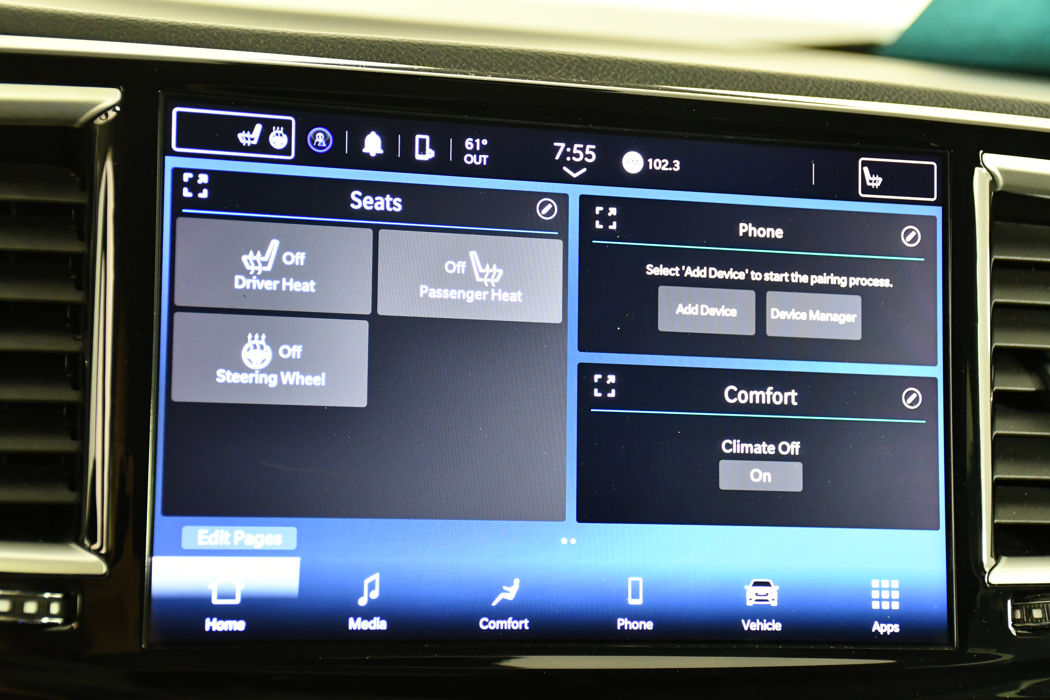 Used 2024 Chrysler Pacifica Touring-L image 27