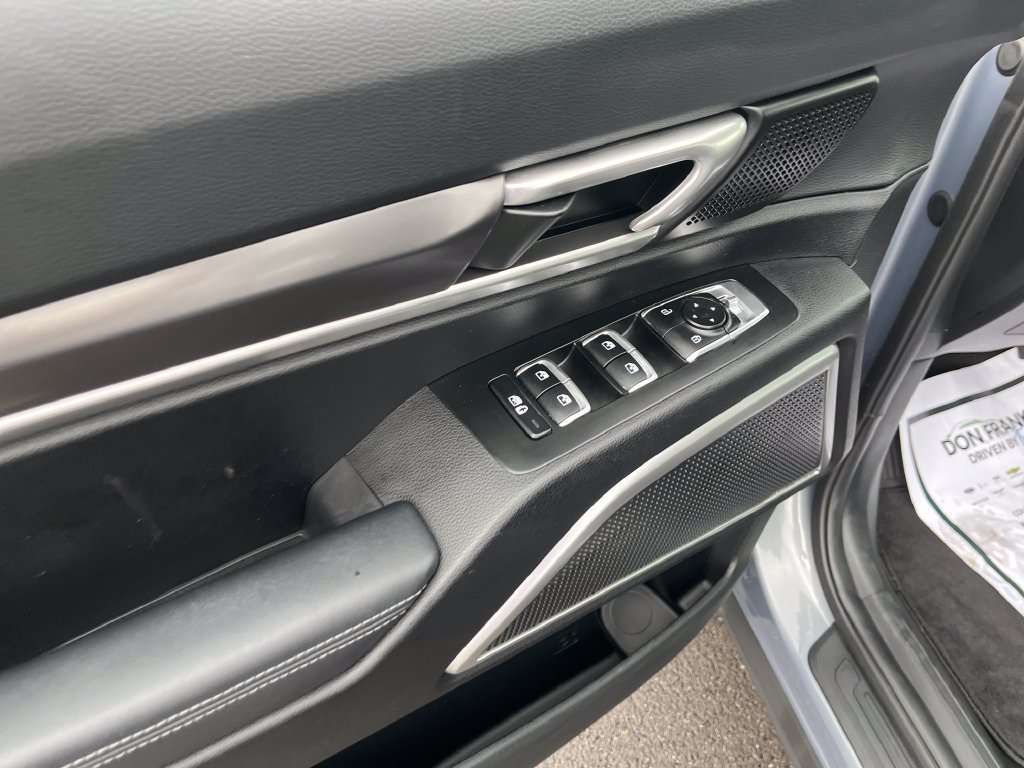 Certified 2023 Kia Telluride LX FWD image 10