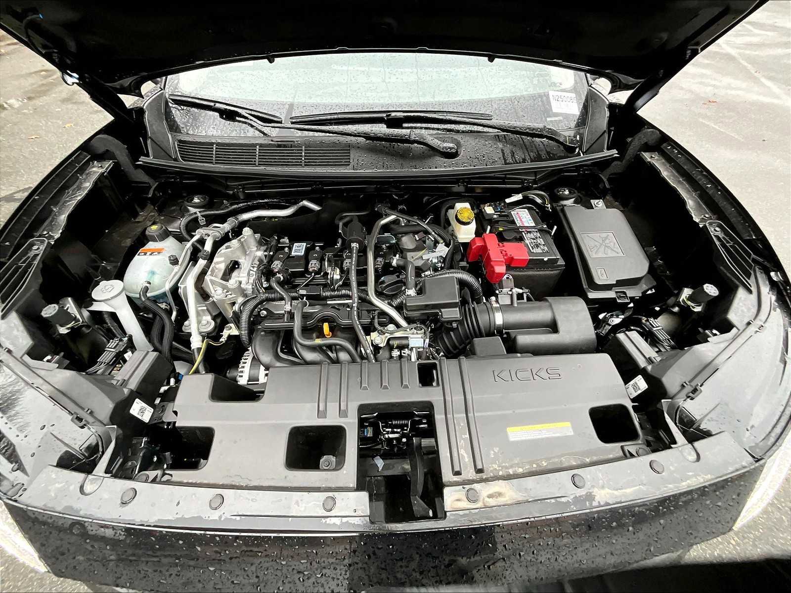 New 2025 Nissan Kicks SR w/ Illumination Package image 15