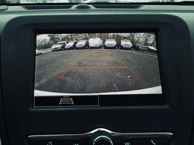 Used 2023 Chevrolet Equinox LS image 33