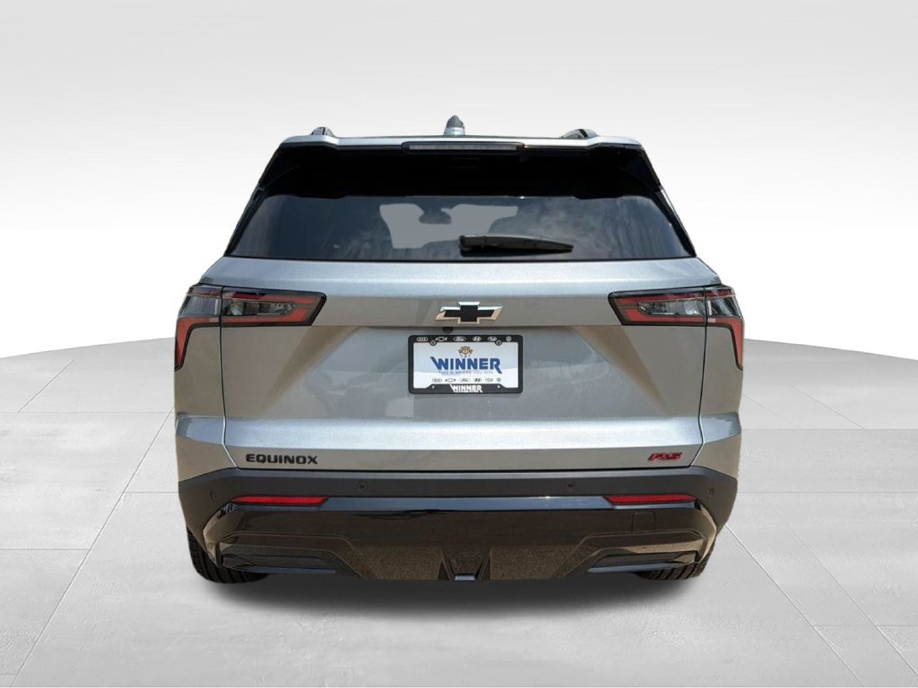 New 2026 Chevrolet Equinox RS w/ Convenience Package III FWD image 4