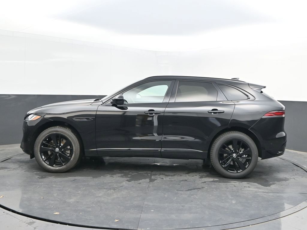 Used 2026 Jaguar F-PACE R-Dynamic S image 2