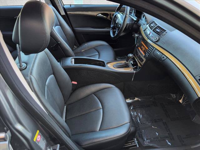 Used 2009 Mercedes-Benz E 350 Sedan image 21