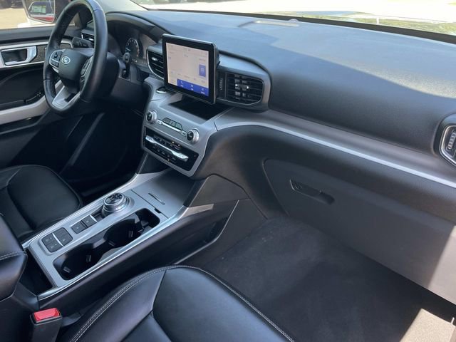 Certified 2023 Ford Explorer XLT w/ Equipment Group 202A RWD image 37