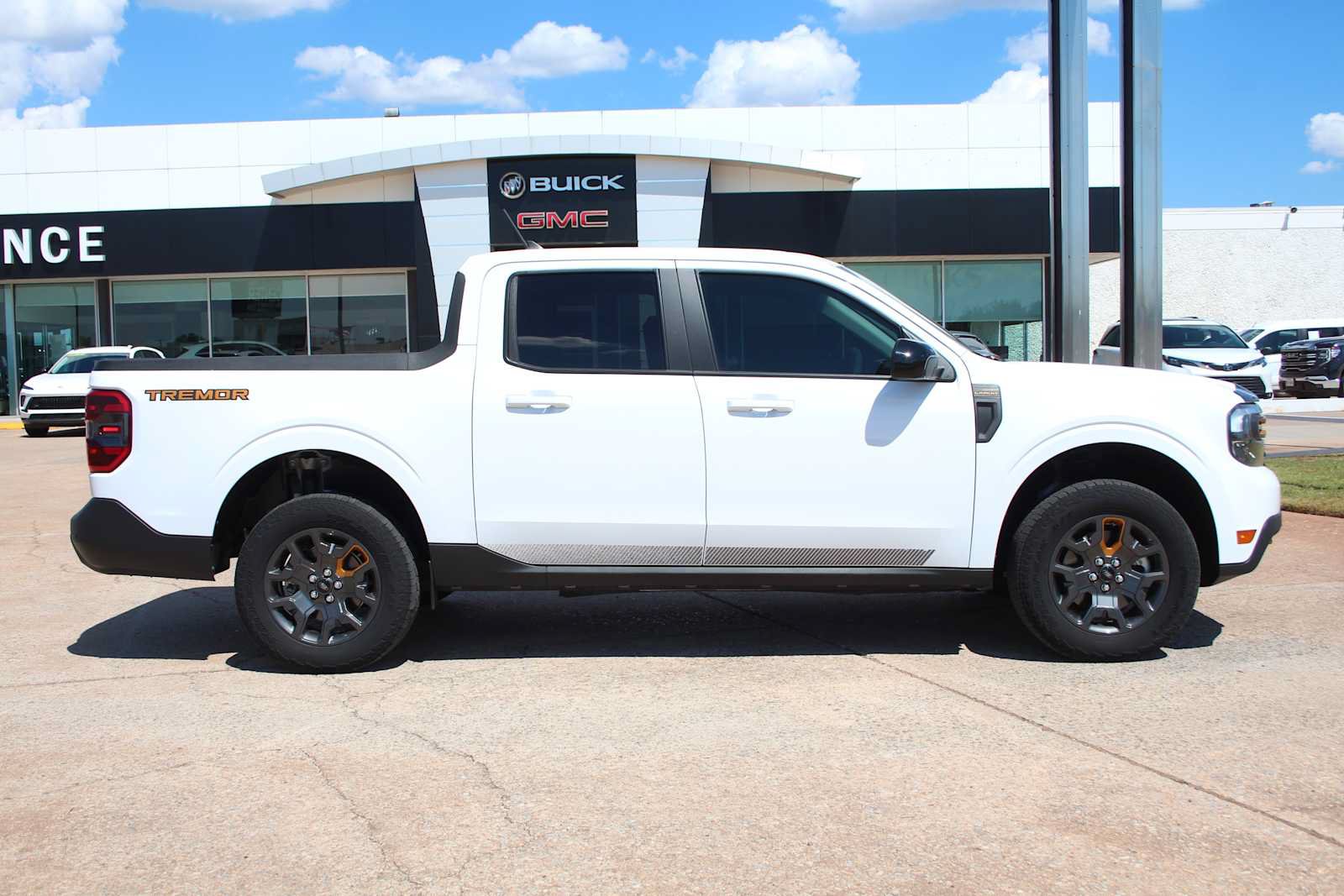 Used 2024 Ford Maverick Tremor w/ Tremor Off-Road Package AWD/4WD image 11