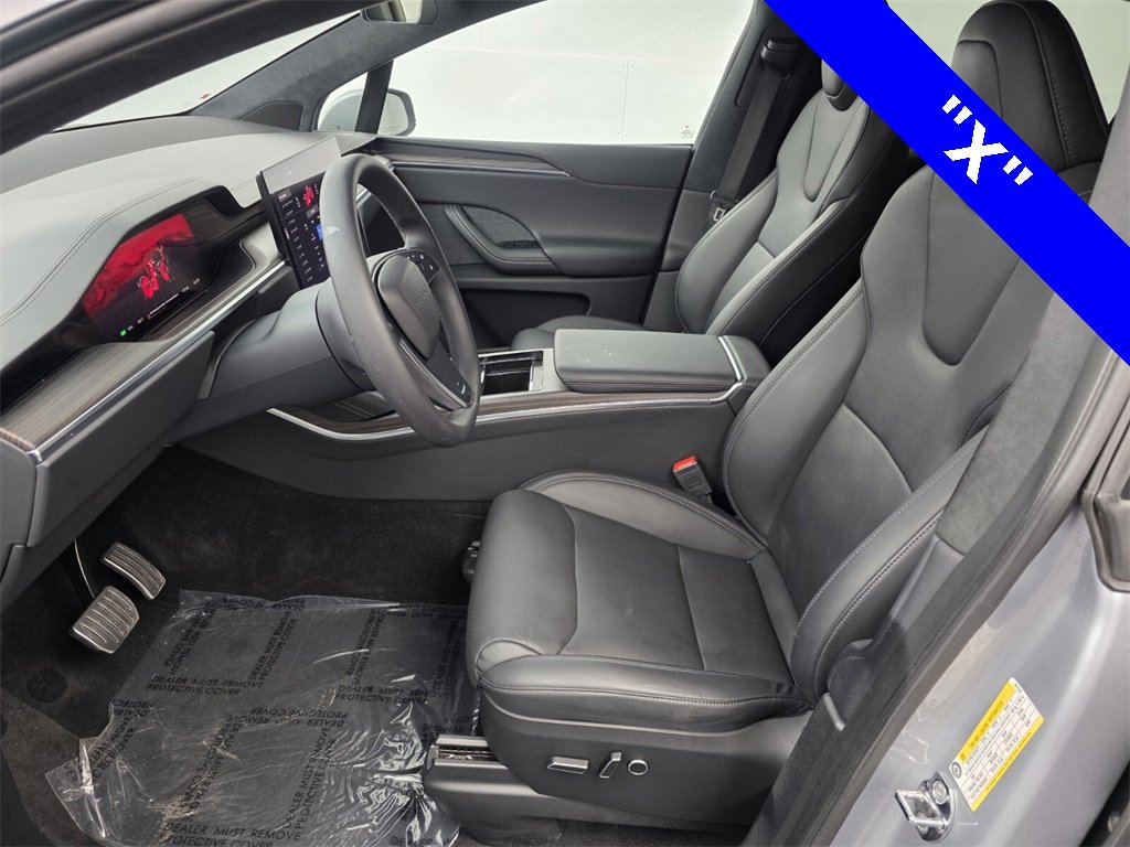 Used 2024 Tesla Model X image 9
