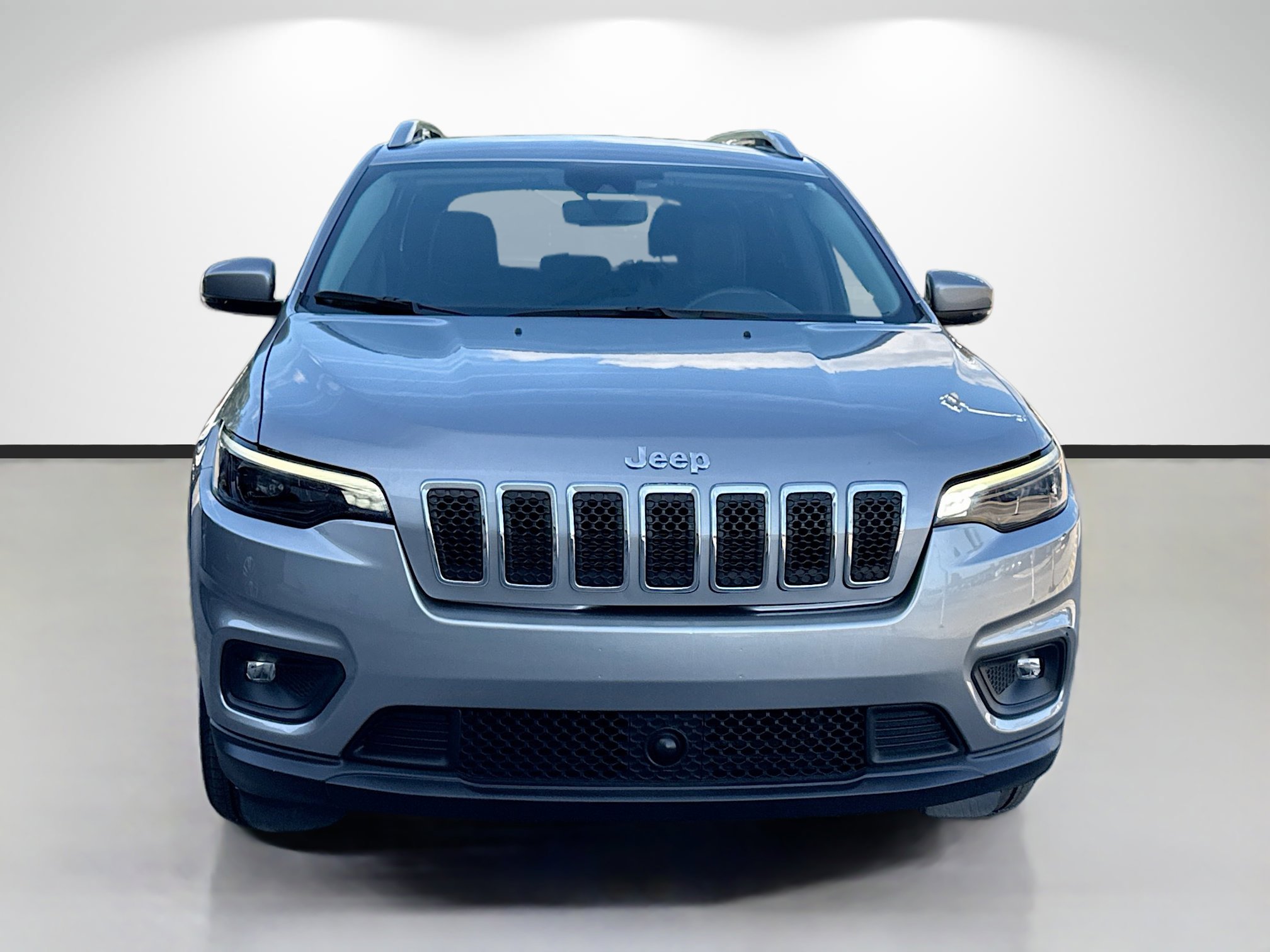 Used 2021 Jeep Cherokee Latitude Plus FWD image 8