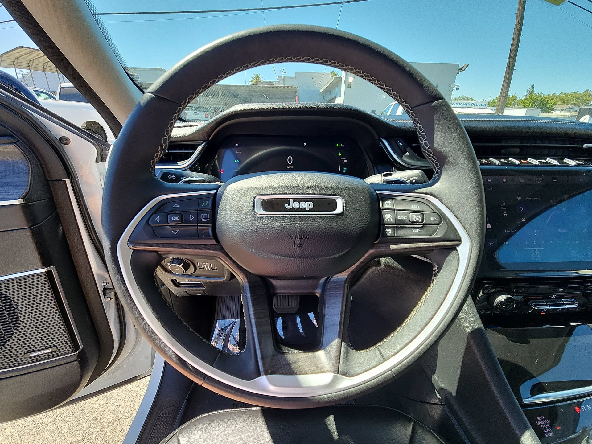 Certified 2024 Jeep Grand Cherokee Limited 4xe AWD/4WD image 11